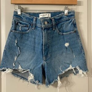 Abercrombie and Fitch The 4” Mom Short